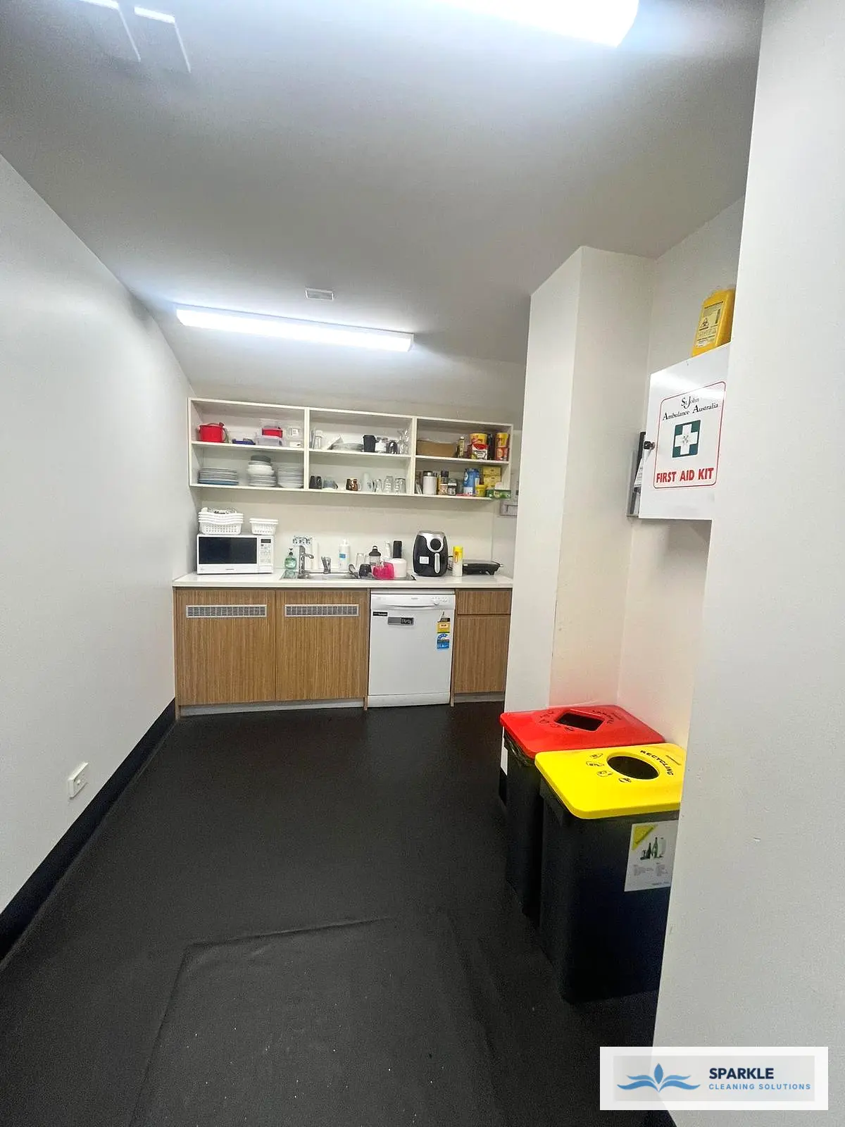 Staff kitchen amenities and corporate breakout area hygiene checklist